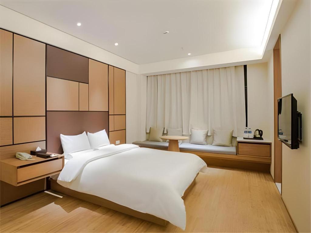 Ji Hotel Shanghai Hongqiao Yan'An XI Road Xangai Exterior foto